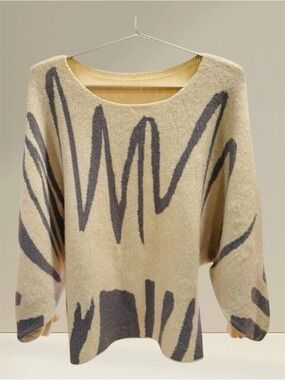 Shein Abstract Batwing Sleeve Sweater Medium